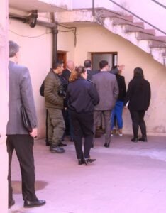 Inspección en el ala derecha de la ex-alcaldía